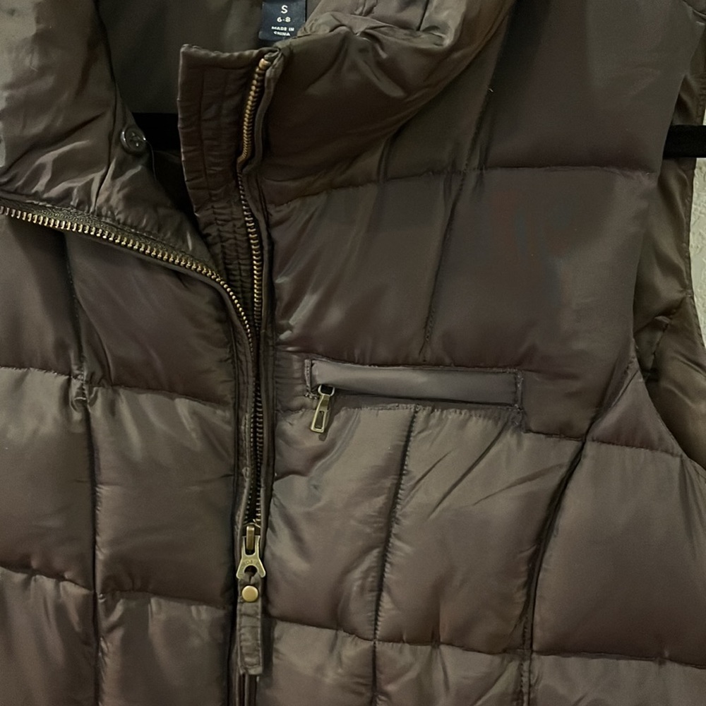 Lands End. S. 6-8. Brown puffer vest. Like new! make an offer - Picture 2 of 7